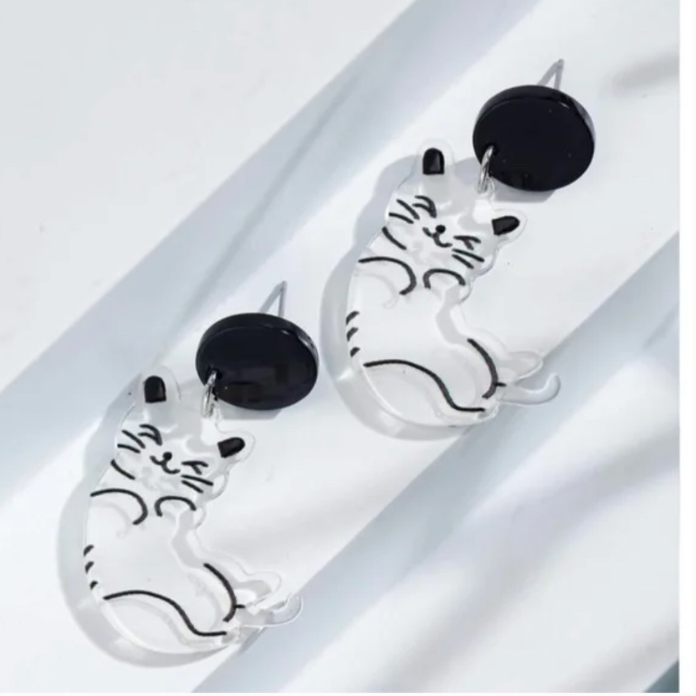 ❤️ FREE Cat Kitten Clear Chic Glam Animal Cute Girly Modern Hip Drop Earrings